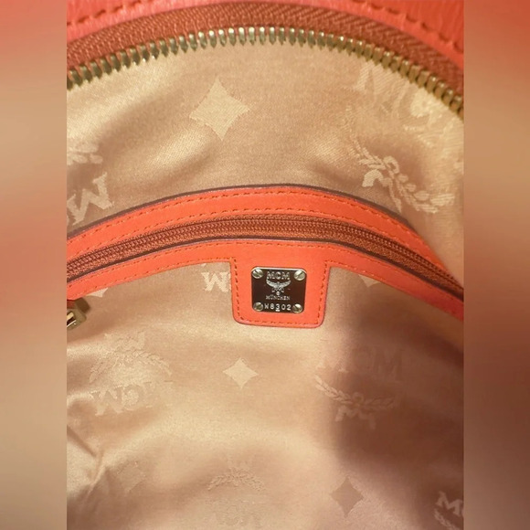 MCM | Coral Visetos Leather Bag - Picture 15 of 15